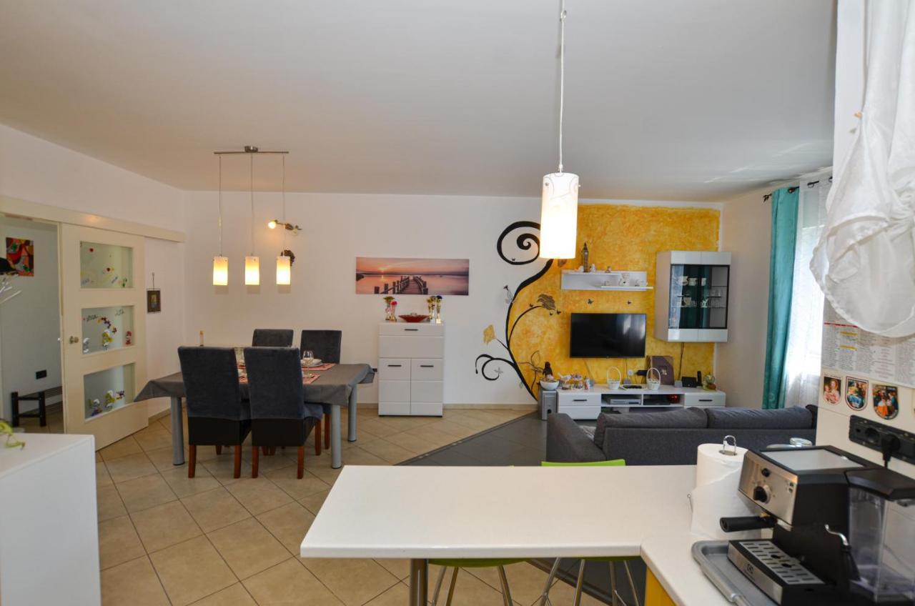Noemi & Ana Apartment Ровінь Екстер'єр фото