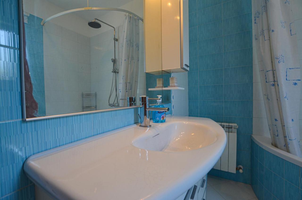 Noemi & Ana Apartment Ровінь Екстер'єр фото